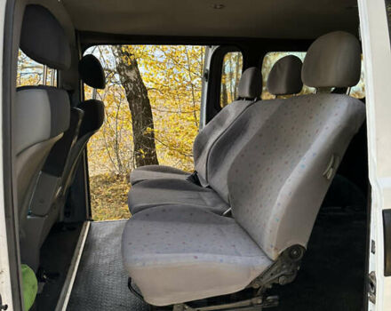 Хендай H-1 2008 у Бару на Automoto.ua Білий Хендай H-1, об'ємом двигуна 2.5 л та пробігом 288 тис. км за 7300 $, фото 16 на Automoto.ua