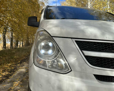 Хендай H-1 2008 у Бару на Automoto.ua Білий Хендай H-1, об'ємом двигуна 2.5 л та пробігом 288 тис. км за 7300 $, фото 6 на Automoto.ua