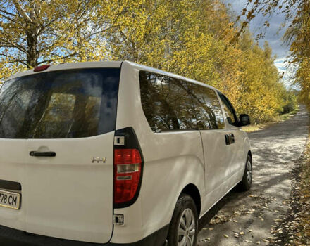 Хендай H-1 2008 у Бару на Automoto.ua Білий Хендай H-1, об'ємом двигуна 2.5 л та пробігом 288 тис. км за 7300 $, фото 13 на Automoto.ua