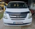 Білий Хендай H-1, об'ємом двигуна 2.5 л та пробігом 370 тис. км за 7600 $, фото 5 на Automoto.ua
