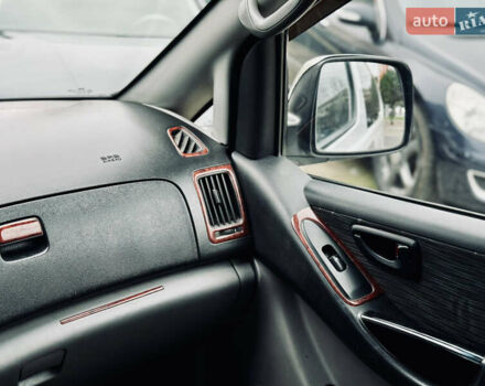 Белый Хендай H-1, объемом двигателя 2.5 л и пробегом 339 тыс. км за 8000 $, фото 21 на Automoto.ua