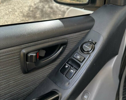 Хендай H-1 2008 у Бару на Automoto.ua Білий Хендай H-1, об'ємом двигуна 2.5 л та пробігом 288 тис. км за 7300 $, фото 19 на Automoto.ua