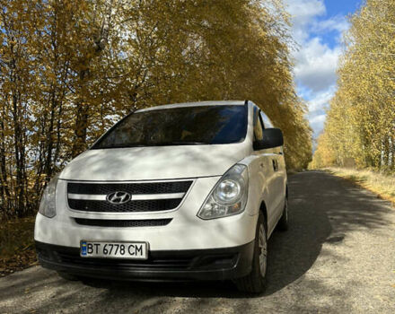Хендай H-1 2008 у Бару на Automoto.ua Білий Хендай H-1, об'ємом двигуна 2.5 л та пробігом 288 тис. км за 7300 $, фото 3 на Automoto.ua
