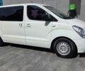 Белый Хендай H-1, объемом двигателя 2.5 л и пробегом 286 тыс. км за 8700 $, фото 7 на Automoto.ua
