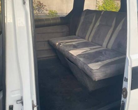 Белый Хендай H-1, объемом двигателя 2.48 л и пробегом 358 тыс. км за 5500 $, фото 7 на Automoto.ua