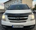 Белый Хендай H-1, объемом двигателя 2.5 л и пробегом 333 тыс. км за 9500 $, фото 7 на Automoto.ua