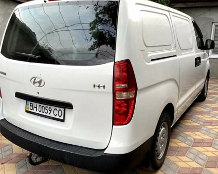 Хендай H-1 2011 в Татарбунарах на Automoto.ua Белый Хендай H-1, объемом двигателя 2.5 л и пробегом 267 тыс. км за 8200 $, фото 2 на Automoto.ua