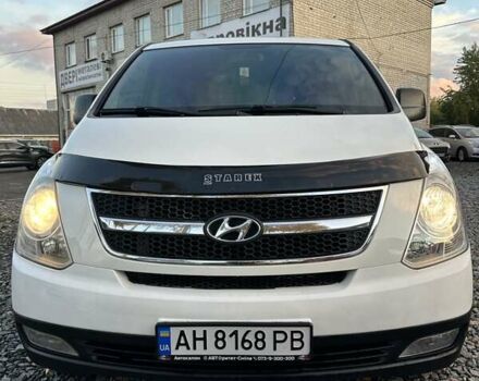 Белый Хендай H-1, объемом двигателя 2.5 л и пробегом 333 тыс. км за 9500 $, фото 14 на Automoto.ua