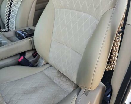 Белый Хендай H-1, объемом двигателя 2.48 л и пробегом 230 тыс. км за 14000 $, фото 21 на Automoto.ua