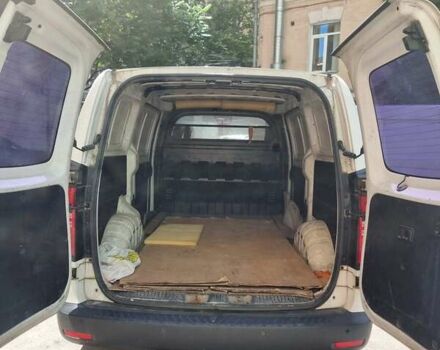 Белый Хендай H-1, объемом двигателя 2.5 л и пробегом 182 тыс. км за 9800 $, фото 11 на Automoto.ua