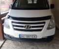 Белый Хендай H-1, объемом двигателя 2.5 л и пробегом 186 тыс. км за 11000 $, фото 1 на Automoto.ua