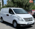 Белый Хендай H-1, объемом двигателя 2.5 л и пробегом 207 тыс. км за 7800 $, фото 1 на Automoto.ua
