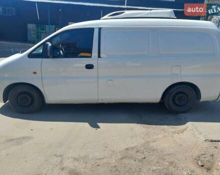 Білий Хендай H-1, об'ємом двигуна 2.48 л та пробігом 326 тис. км за 4500 $, фото 10 на Automoto.ua