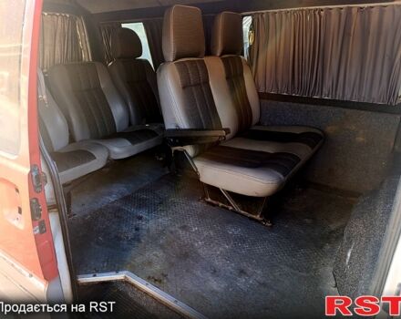 Белый Хендай H-1, объемом двигателя 2.5 л и пробегом 235 тыс. км за 2000 $, фото 7 на Automoto.ua