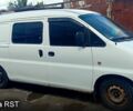 Белый Хендай H-1, объемом двигателя 2.5 л и пробегом 300 тыс. км за 4300 $, фото 2 на Automoto.ua