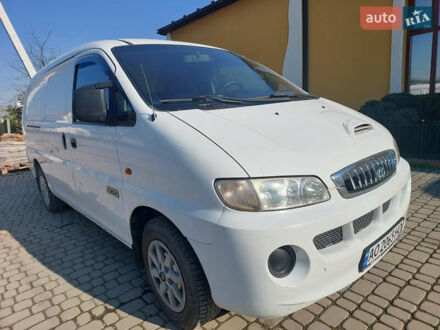 Хендай H-1 2007 в Виноградове на Automoto.ua Белый Хендай H-1, объемом двигателя 2.5 л и пробегом 239 тыс. км за 3500 $, фото 1 на Automoto.ua
