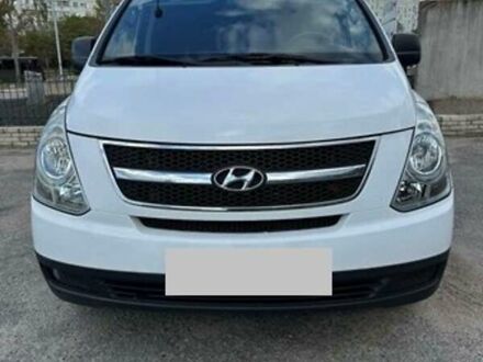 Хендай H-1 2008 в Запорожье на Automoto.ua Белый Хендай H-1, объемом двигателя 2.5 л и пробегом 211 тыс. км за 7950 $, фото 1 на Automoto.ua