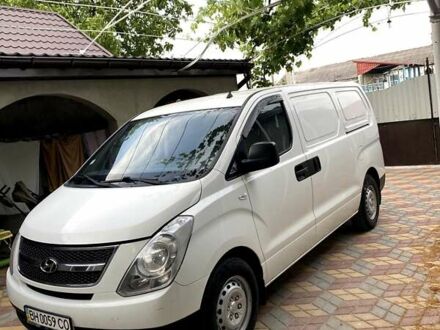 Хендай H-1 2011 в Татарбунарах на Automoto.ua Белый Хендай H-1, объемом двигателя 2.5 л и пробегом 267 тыс. км за 8200 $, фото 1 на Automoto.ua