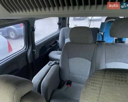 Бежевый Хендай H-1, объемом двигателя 2.48 л и пробегом 260 тыс. км за 4700 $, фото 4 на Automoto.ua