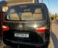 Черный Хендай H-1, объемом двигателя 2.5 л и пробегом 330 тыс. км за 3000 $, фото 3 на Automoto.ua
