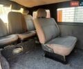 Черный Хендай H-1, объемом двигателя 2.5 л и пробегом 330 тыс. км за 3000 $, фото 5 на Automoto.ua