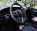 Черный Хендай H-1, объемом двигателя 2.5 л и пробегом 350 тыс. км за 4000 $, фото 1 на Automoto.ua