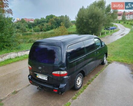 Черный Хендай H-1, объемом двигателя 2.47 л и пробегом 280 тыс. км за 8500 $, фото 16 на Automoto.ua