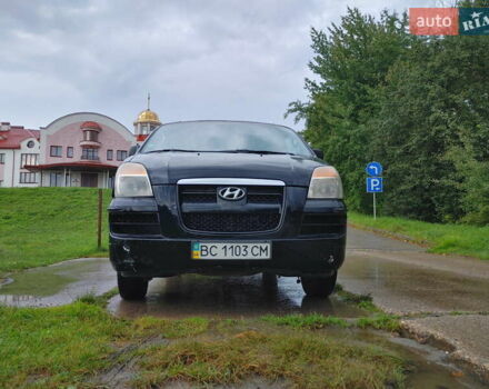 Черный Хендай H-1, объемом двигателя 2.47 л и пробегом 280 тыс. км за 8500 $, фото 9 на Automoto.ua