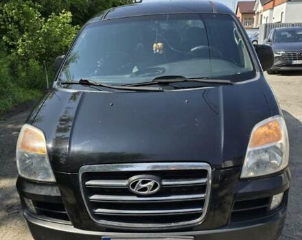 Черный Хендай H-1, объемом двигателя 2.4 л и пробегом 255 тыс. км за 8200 $, фото 12 на Automoto.ua