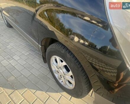 Черный Хендай H-1, объемом двигателя 2.5 л и пробегом 352 тыс. км за 12000 $, фото 7 на Automoto.ua