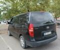 Черный Хендай H-1, объемом двигателя 2.5 л и пробегом 293 тыс. км за 9999 $, фото 5 на Automoto.ua