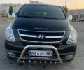 Черный Хендай H-1, объемом двигателя 2.5 л и пробегом 260 тыс. км за 10500 $, фото 1 на Automoto.ua