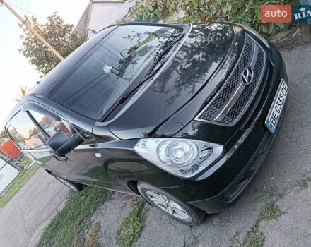 Черный Хендай H-1, объемом двигателя 2.5 л и пробегом 293 тыс. км за 9999 $, фото 4 на Automoto.ua