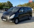 Черный Хендай H-1, объемом двигателя 2.5 л и пробегом 352 тыс. км за 12000 $, фото 1 на Automoto.ua