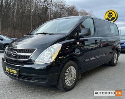 Черный Хендай H-1, объемом двигателя 2.5 л и пробегом 312 тыс. км за 11000 $, фото 2 на Automoto.ua