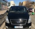 Черный Хендай H-1, объемом двигателя 2.5 л и пробегом 164 тыс. км за 13400 $, фото 1 на Automoto.ua