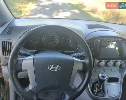 Хендай H-1 2014 в Киеве на Automoto.ua Черный Хендай H-1, объемом двигателя 2.5 л и пробегом 224 тыс. км за 14999 $, фото 11 на Automoto.ua