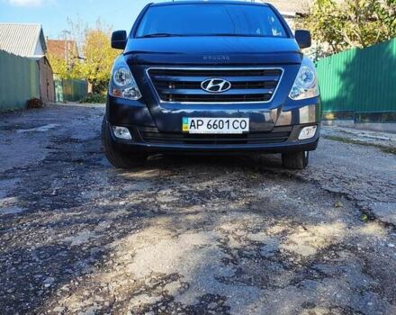 Чорний Хендай H-1, об'ємом двигуна 2.5 л та пробігом 59 тис. км за 16900 $, фото 8 на Automoto.ua