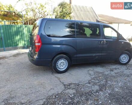 Чорний Хендай H-1, об'ємом двигуна 2.5 л та пробігом 59 тис. км за 16900 $, фото 18 на Automoto.ua