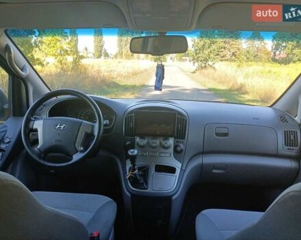 Хендай H-1 2014 в Киеве на Automoto.ua Черный Хендай H-1, объемом двигателя 2.5 л и пробегом 224 тыс. км за 14999 $, фото 10 на Automoto.ua