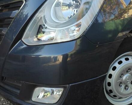 Чорний Хендай H-1, об'ємом двигуна 2.5 л та пробігом 59 тис. км за 16900 $, фото 1 на Automoto.ua