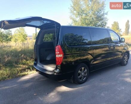 Хендай H-1 2014 в Киеве на Automoto.ua Черный Хендай H-1, объемом двигателя 2.5 л и пробегом 224 тыс. км за 14999 $, фото 3 на Automoto.ua