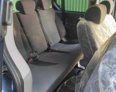 Чорний Хендай H-1, об'ємом двигуна 2.5 л та пробігом 59 тис. км за 16900 $, фото 12 на Automoto.ua