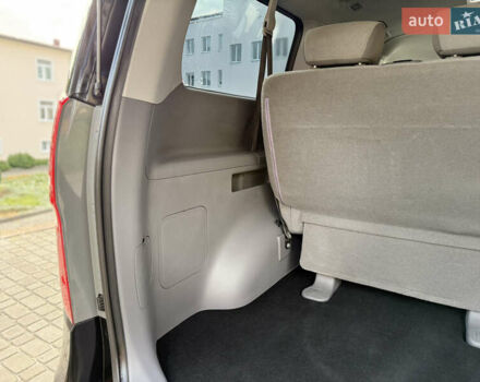 Черный Хендай H-1, объемом двигателя 2.5 л и пробегом 239 тыс. км за 17599 $, фото 51 на Automoto.ua