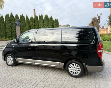 Черный Хендай H-1, объемом двигателя 2.5 л и пробегом 239 тыс. км за 17599 $, фото 57 на Automoto.ua