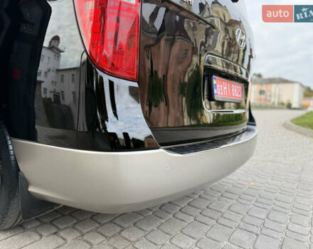 Черный Хендай H-1, объемом двигателя 2.5 л и пробегом 238 тыс. км за 17999 $, фото 66 на Automoto.ua