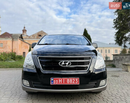 Черный Хендай H-1, объемом двигателя 2.5 л и пробегом 239 тыс. км за 17599 $, фото 30 на Automoto.ua