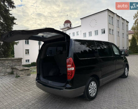 Черный Хендай H-1, объемом двигателя 2.5 л и пробегом 239 тыс. км за 17599 $, фото 55 на Automoto.ua