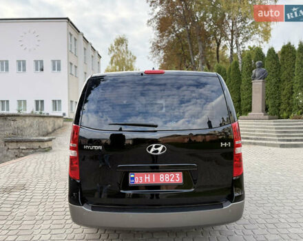 Черный Хендай H-1, объемом двигателя 2.5 л и пробегом 238 тыс. км за 17999 $, фото 40 на Automoto.ua