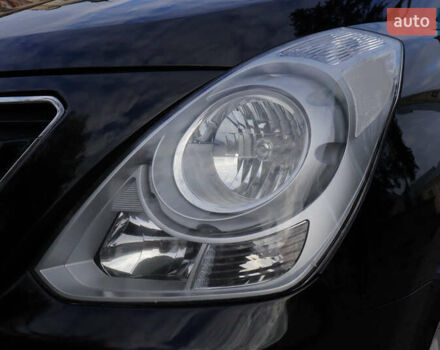 Черный Хендай H-1, объемом двигателя 2.5 л и пробегом 239 тыс. км за 17599 $, фото 135 на Automoto.ua